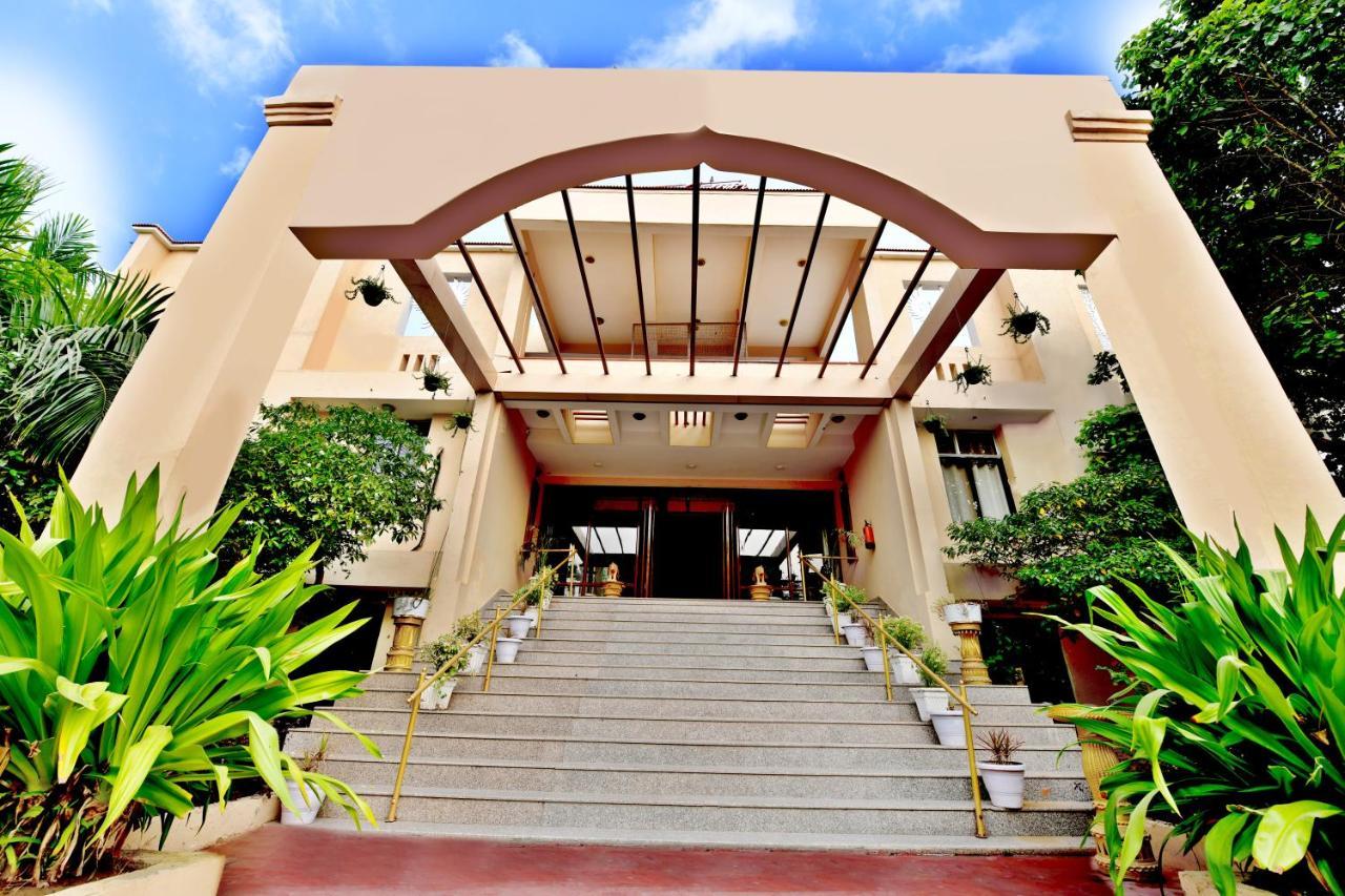 Pride Kadamb Kunj Resort Bharatpur Exteriör bild