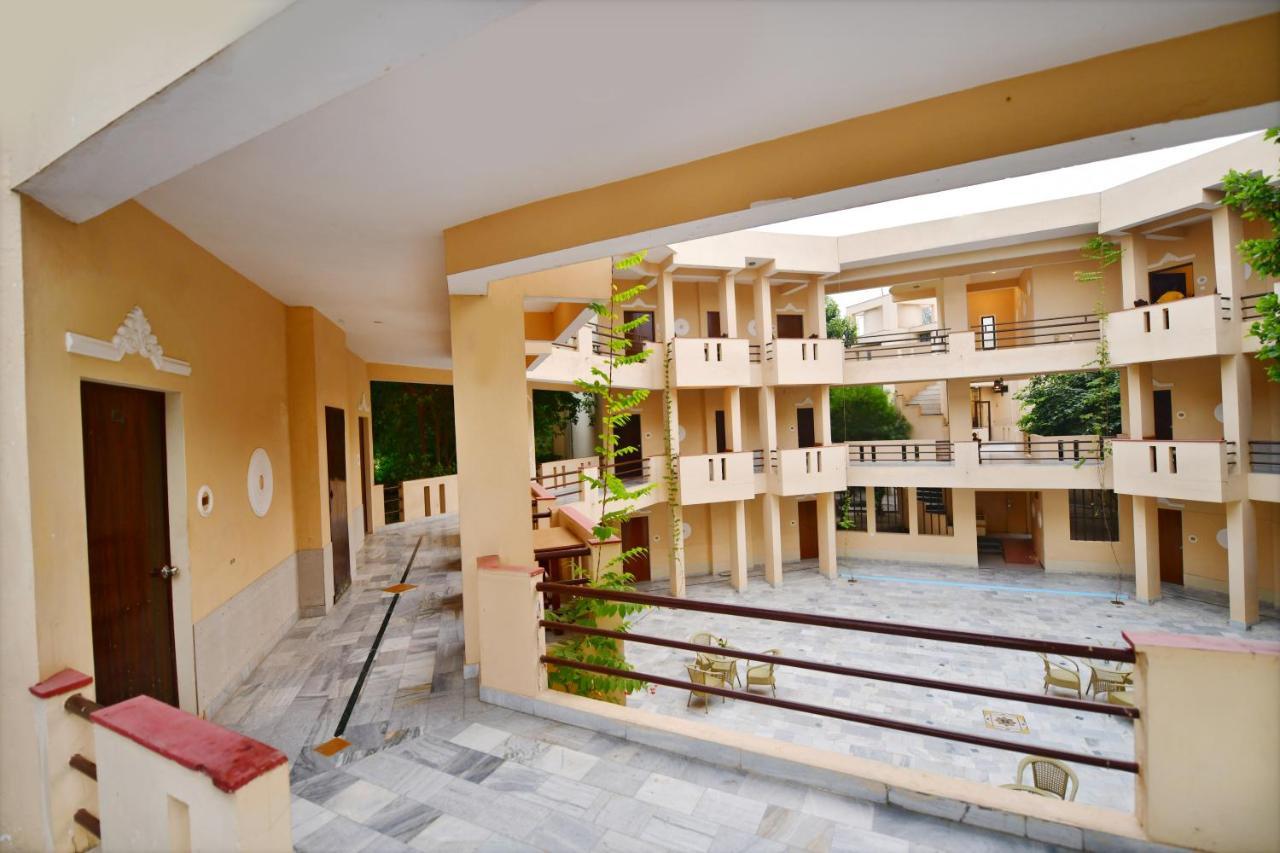 Pride Kadamb Kunj Resort Bharatpur Exteriör bild