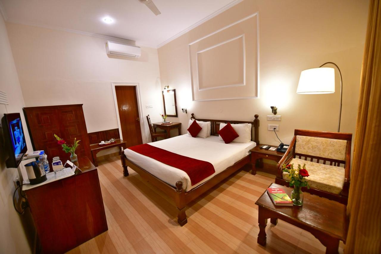 Pride Kadamb Kunj Resort Bharatpur Exteriör bild