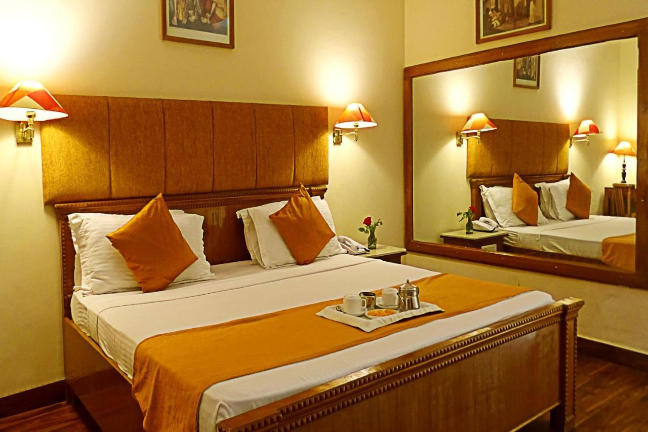 Pride Kadamb Kunj Resort Bharatpur Exteriör bild